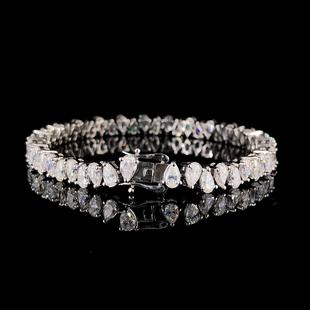 THE PEAR CUT TENNIS BRACELET