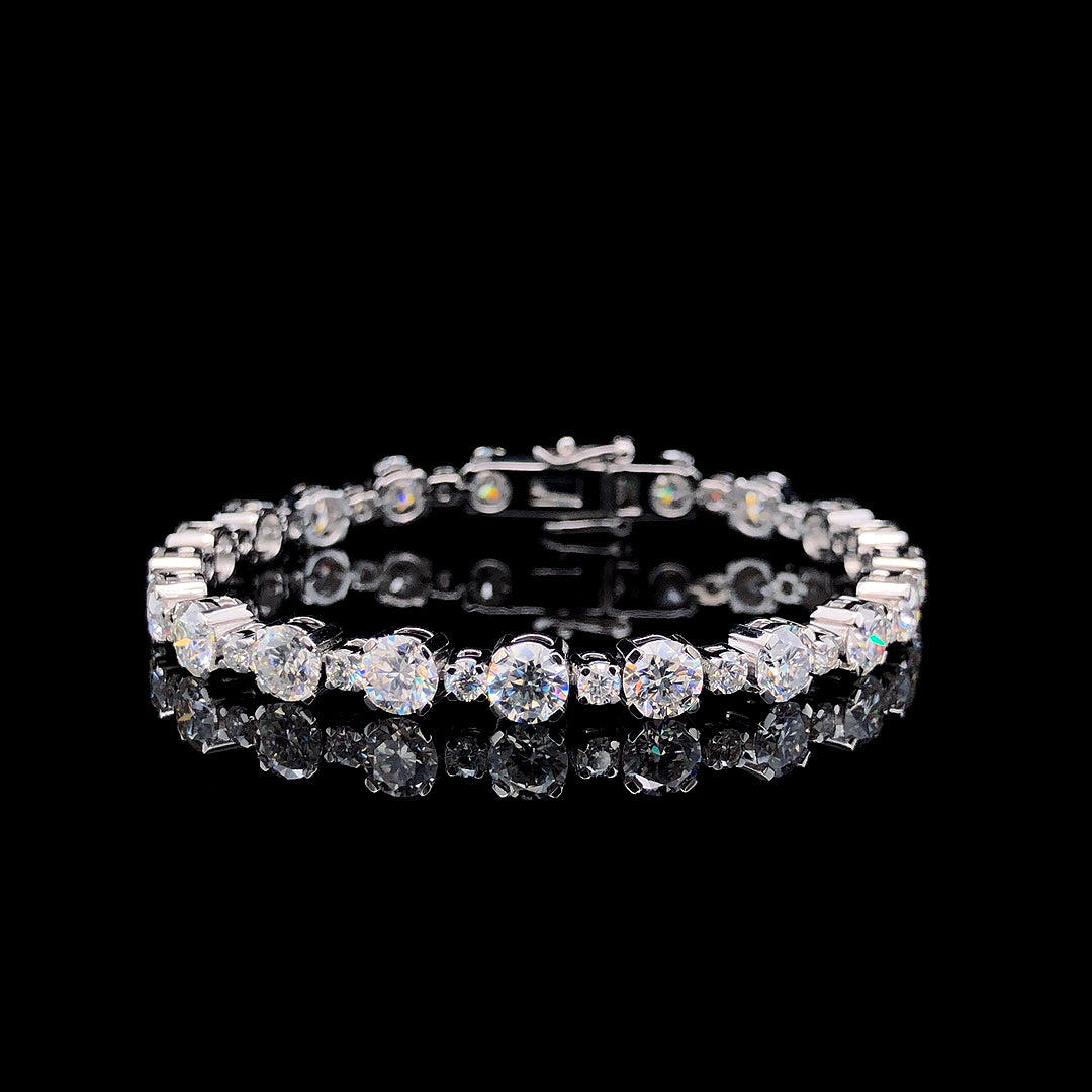 THE ROUND-CUT SPIRIT TENNIS BRACELET