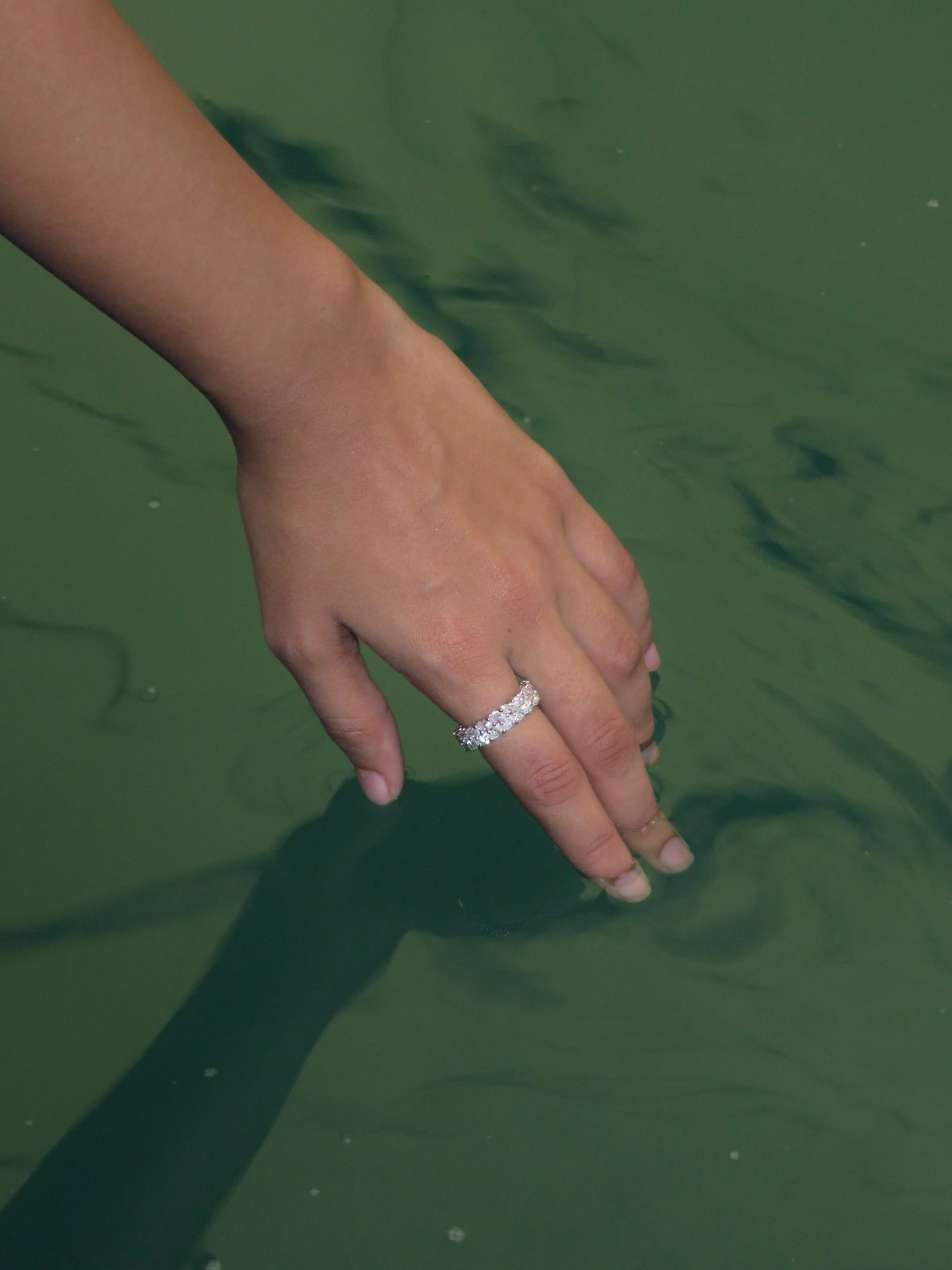 THRONE RING